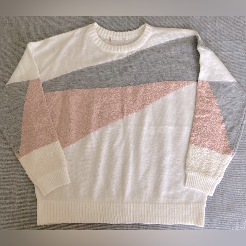 NWOT Ivory/Blush Colorblock Sweater